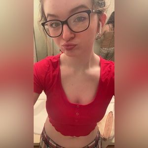 Meet your Posher, Ella